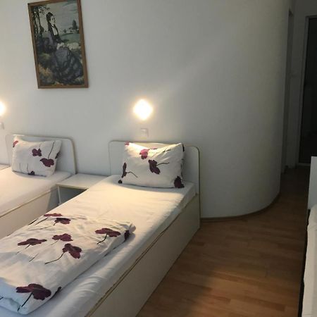 Pension Eclipse Oradea Exteriér fotografie
