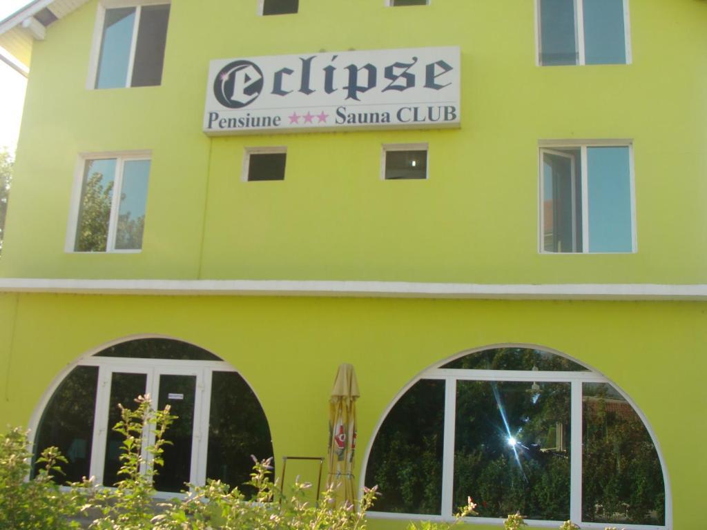 Pension Eclipse Oradea Exteriér fotografie